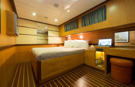 serenity-86-sailing-sailvation-yachting-18
