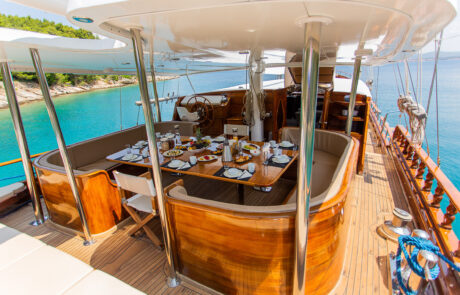 dolce-vita-kroatien-sailvation-yachting-03