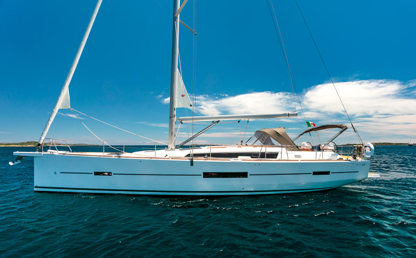 dufour-grand-large-520-sardinien-olbia-sailvation-yachting-03