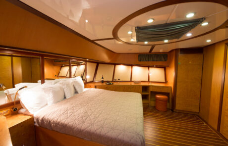 serenity-86-sailing-sailvation-yachting-16