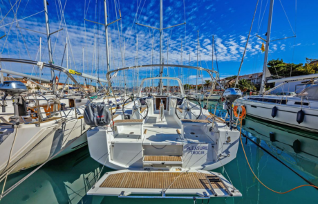 oceanis-38.1-kroatien-trogir-sailvation-yachting-02