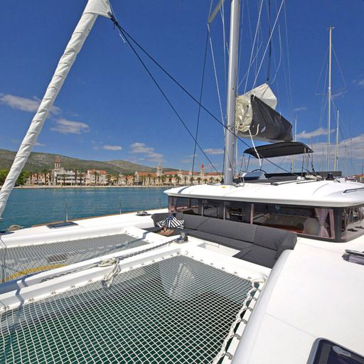 lagoon-450-fly-kroatien-trogir-sailvation-yachting-10