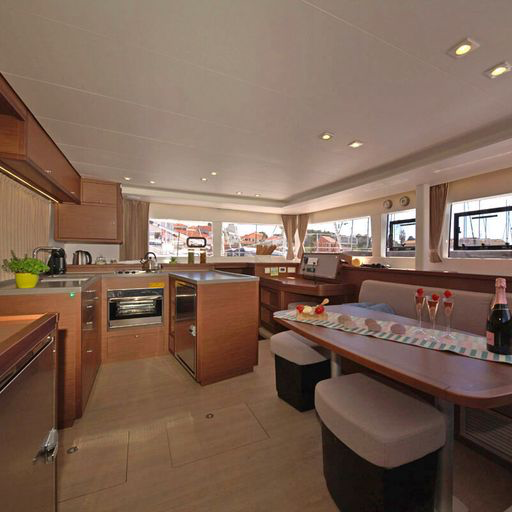 lagoon-450-fly-kroatien-trogir-sailvation-yachting-14