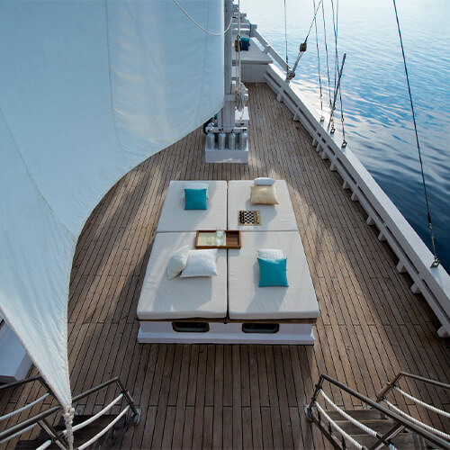 yacht-charter-alexa-deck